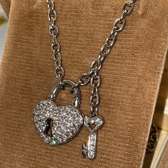 Solid Stamped 925 Sterling Silver Rolo Link Chain CZ Diamond Heart Padlock & Key - Picture 9 of 14